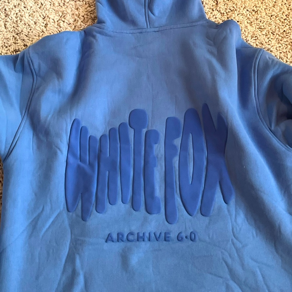 NEW WITH TAGS* White Fox Archive 6.0 Oversized Hoodie color: blueberry